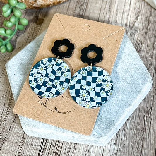 Retro Daisy Checkerboard Drops