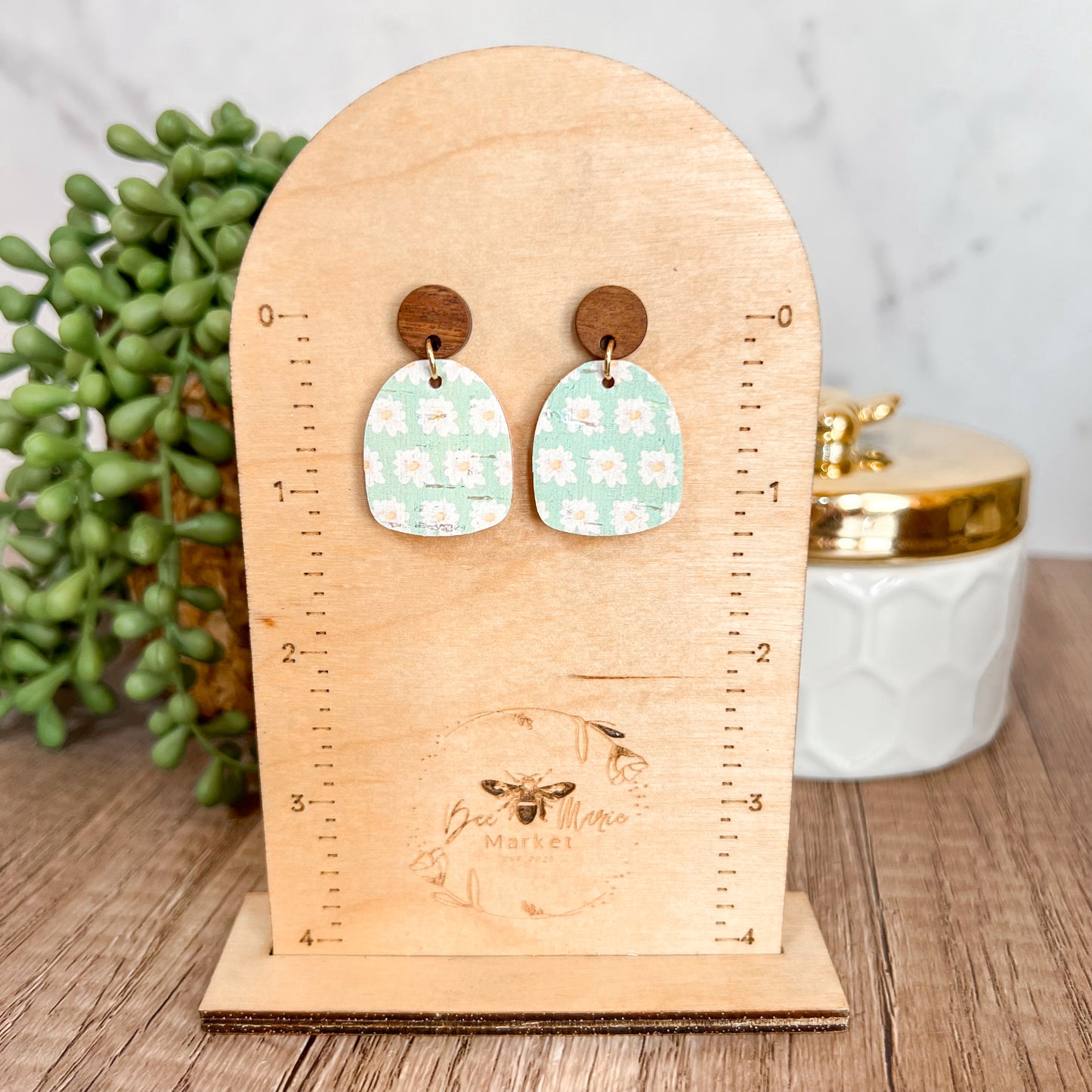 Mint Daisy Arch Earrings
