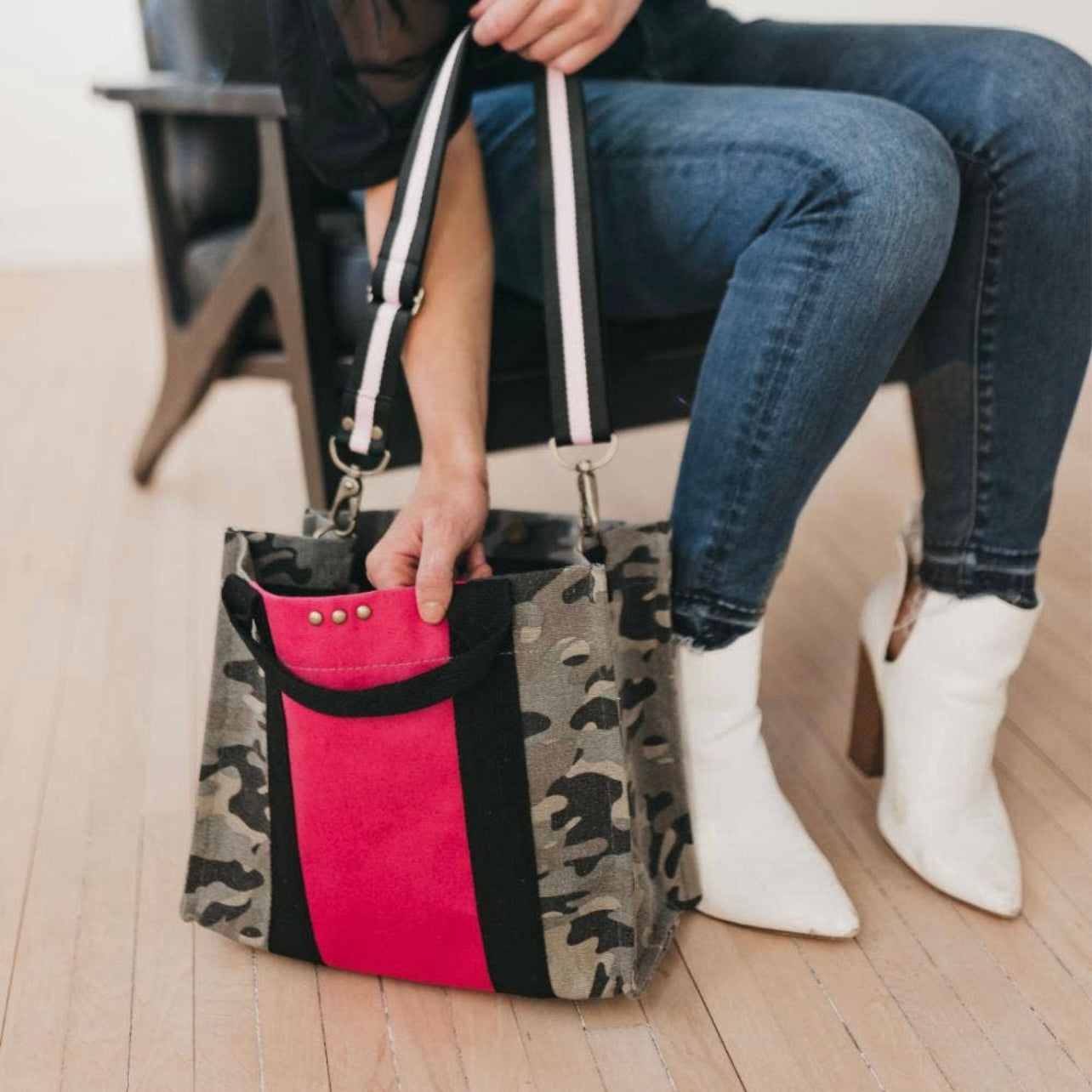 Pink Camo Canvas Crossbody Tote Bag