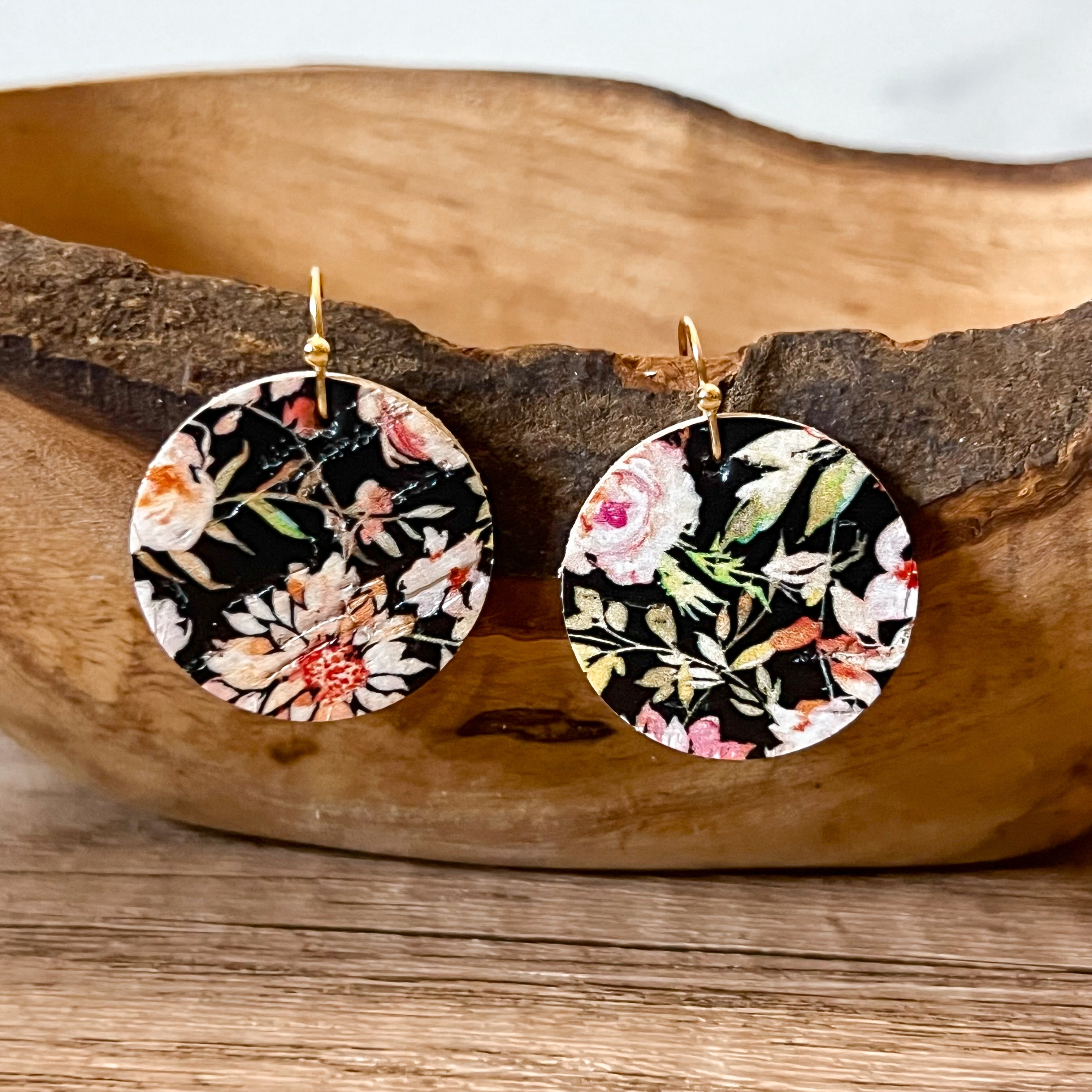 Black Floral Round Earrings