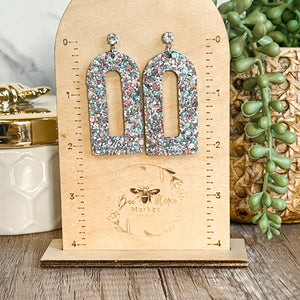 Anne Romance Glitter Open Arch Diamond Earrings