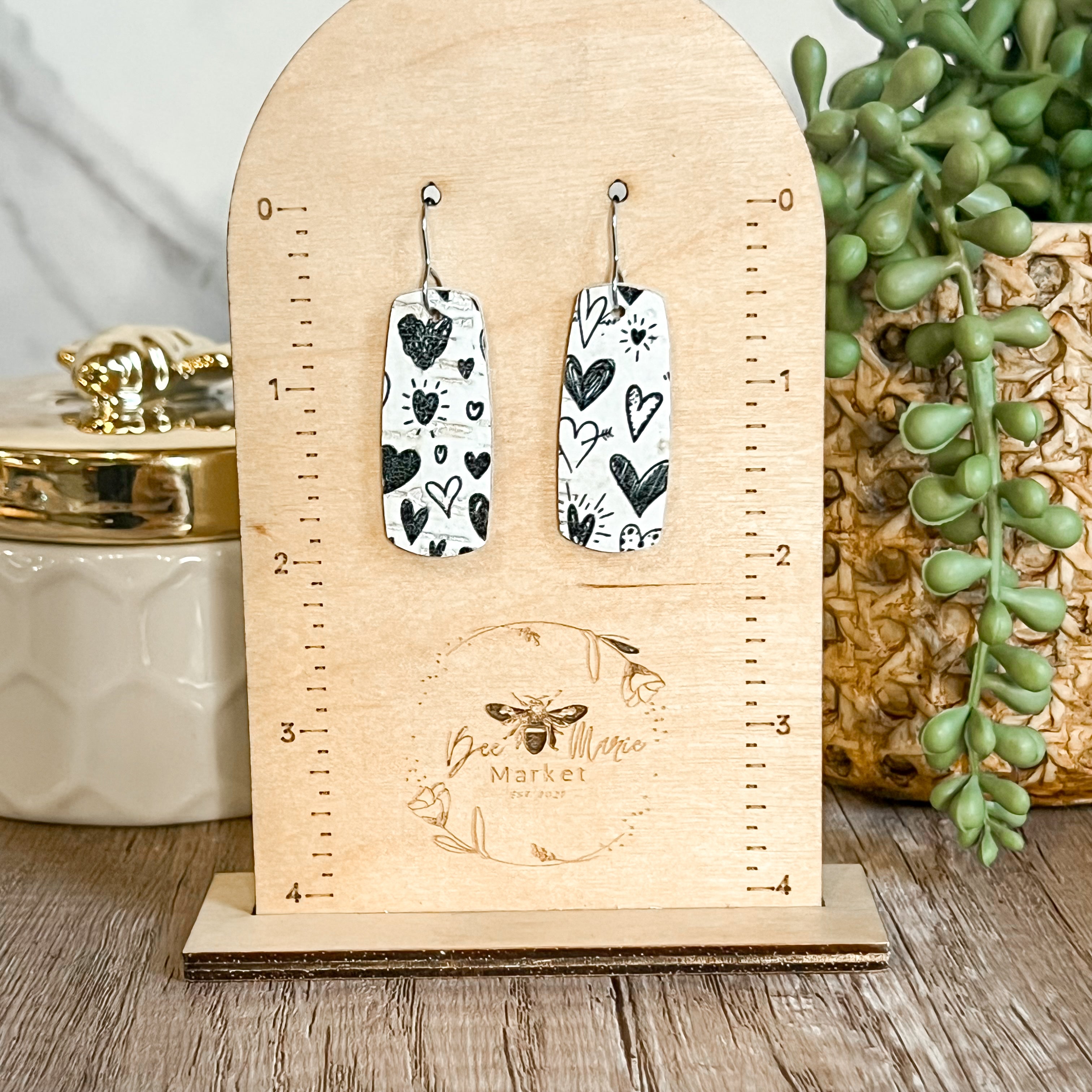 Amanda Black & White Heart Bar Earrings