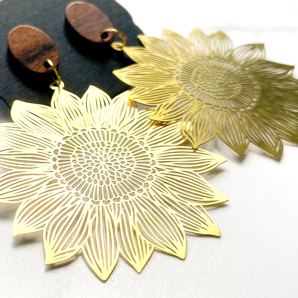 Ginny Sunflower Earrings