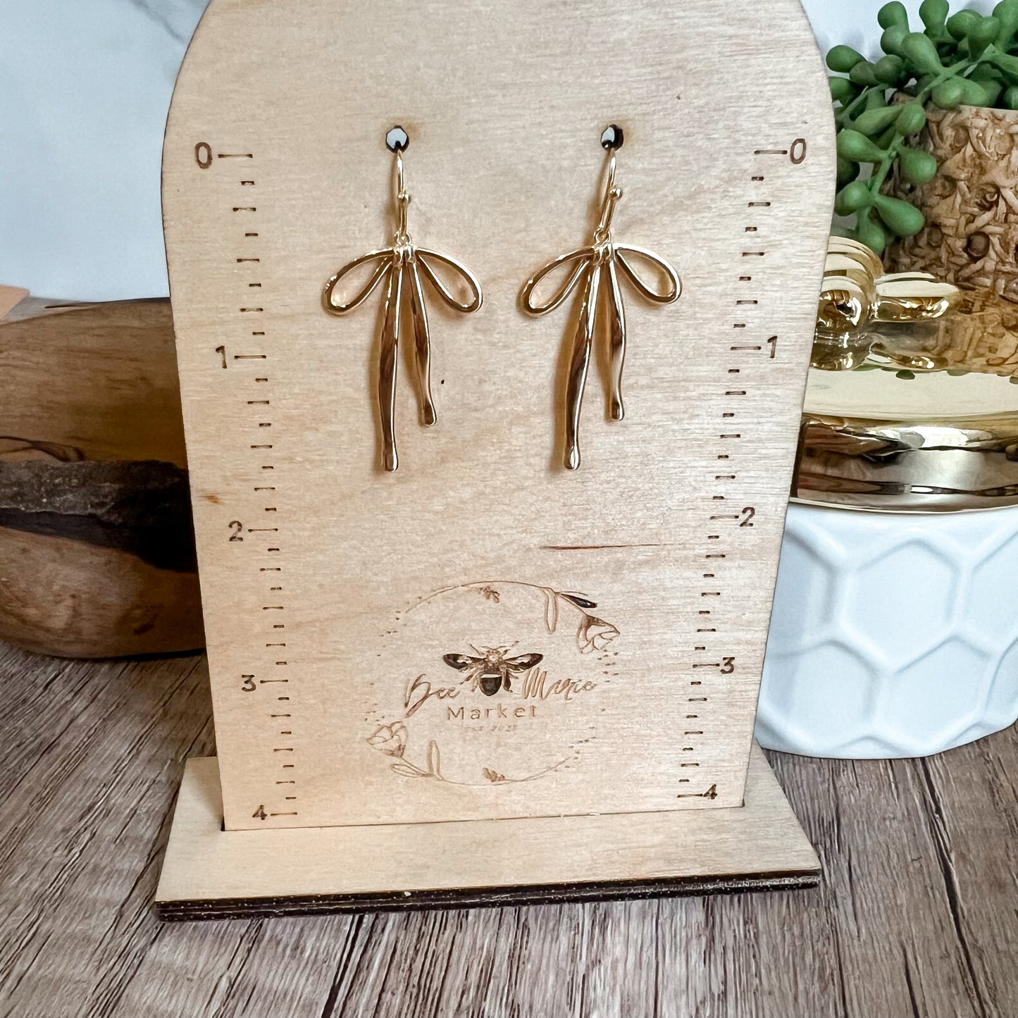 Dana Gold Bow Earrings
