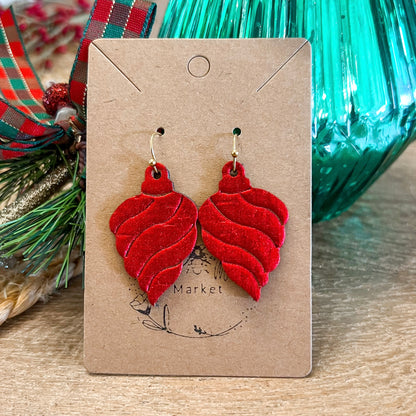 Red Swirl Embossed Ornament Earrings