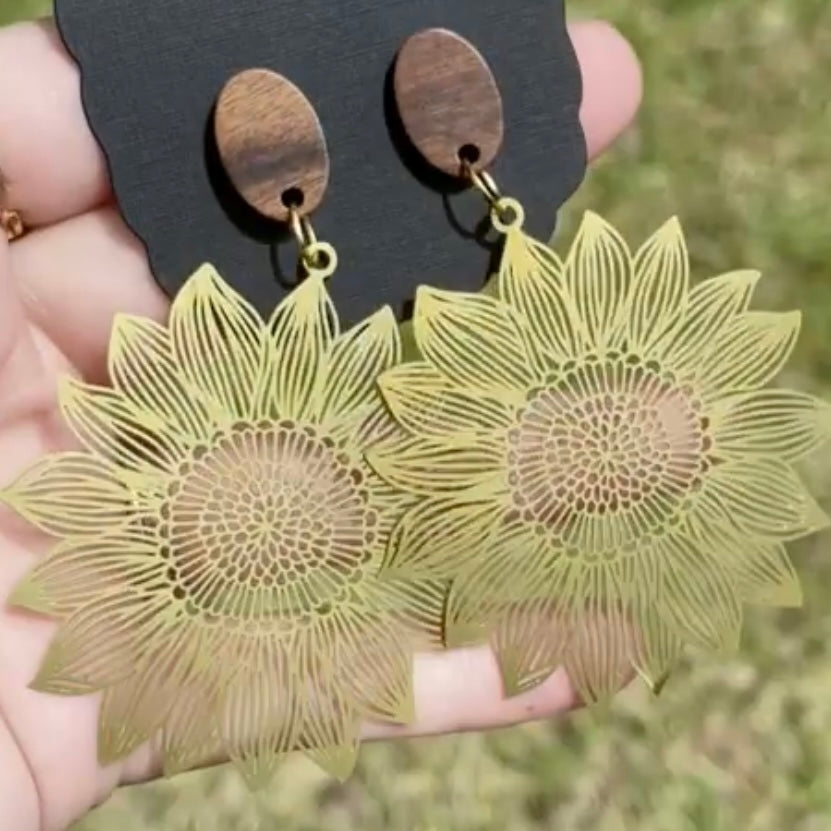 Ginny Sunflower Earrings