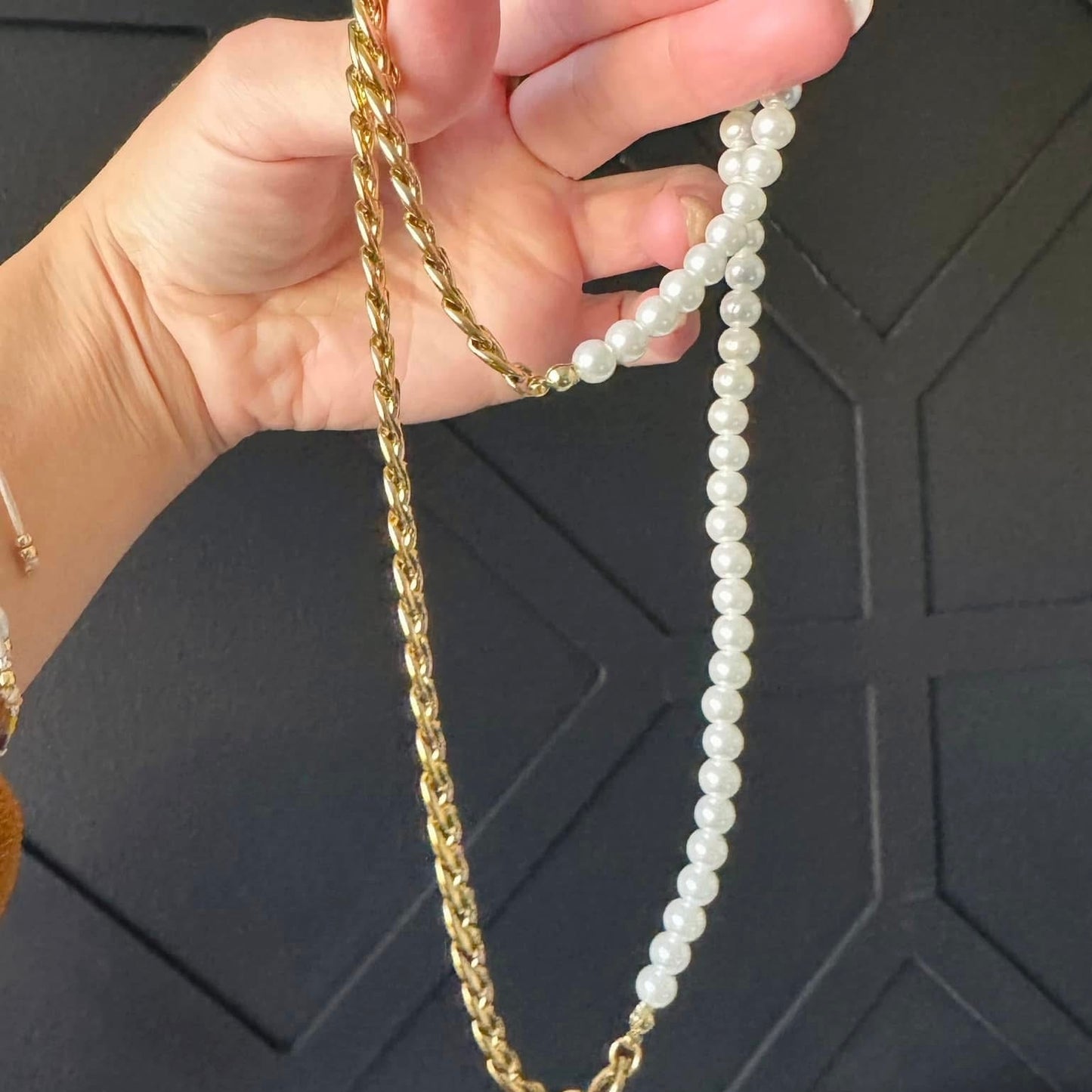 Gold Pearl Chainlink Necklace