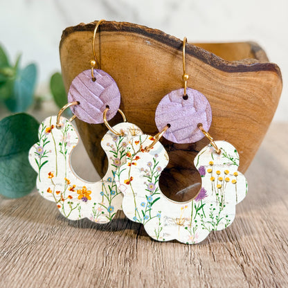 Wildflower Scallop Dangle Hoops