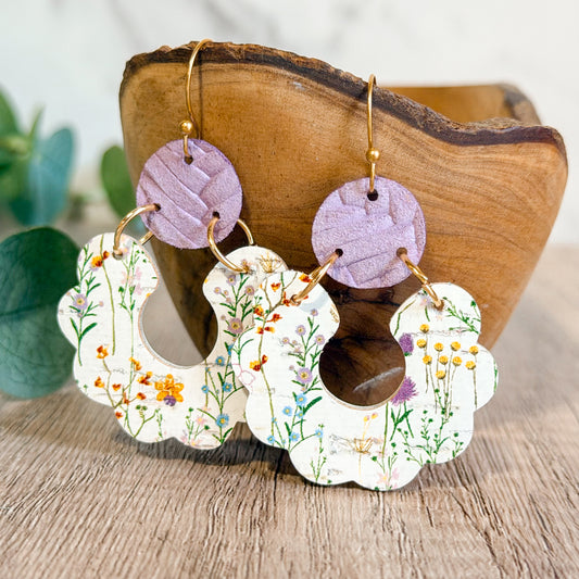 Wildflower Scallop Dangle Hoops