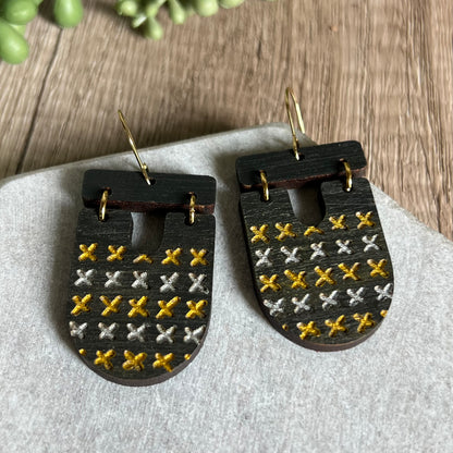 Hand-Painted Wood Earrings – Cross Stitch Pattern