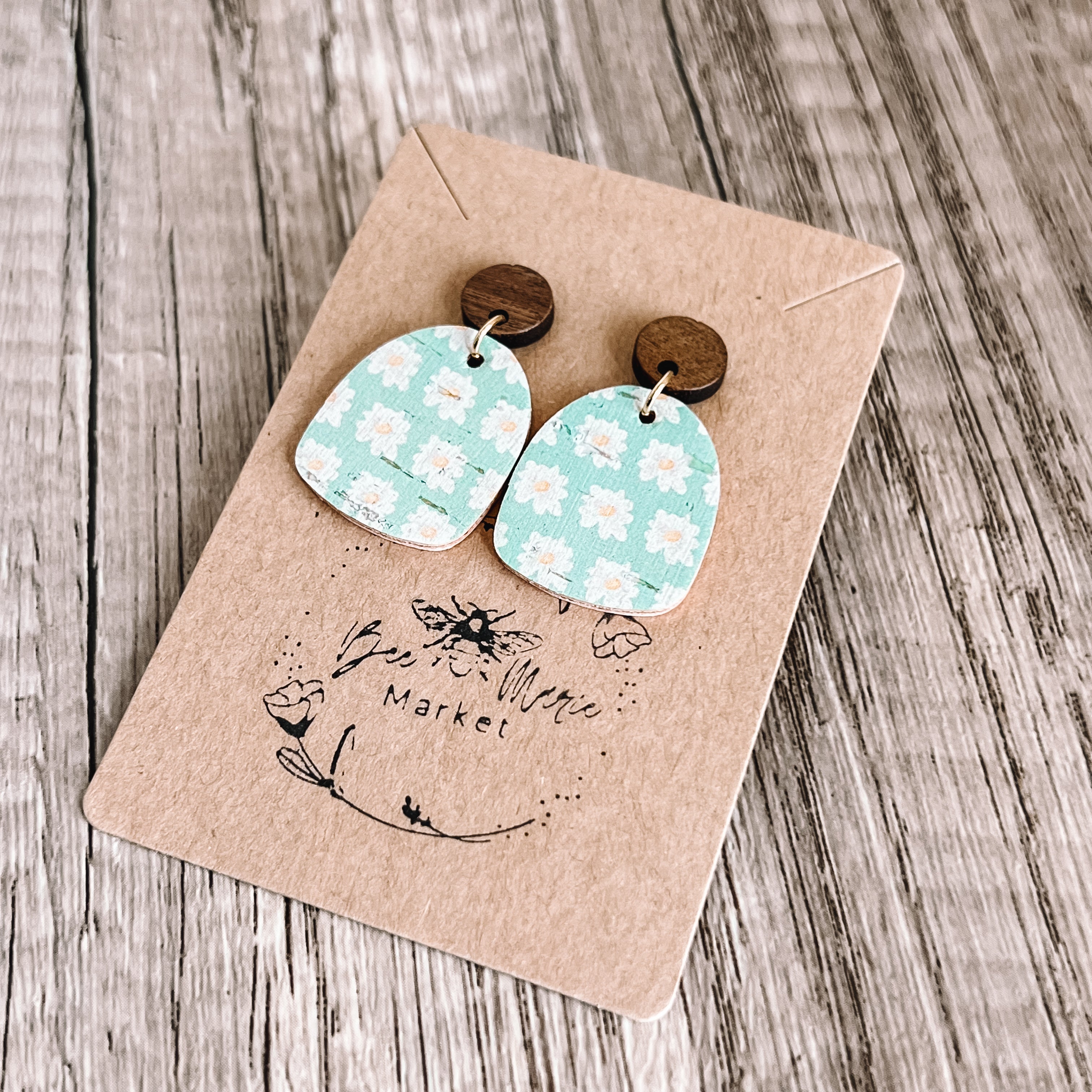 Mint Daisy Arch Earrings