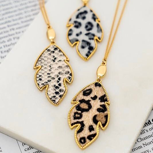 Leaf Shape Animal Print Pendant Necklace